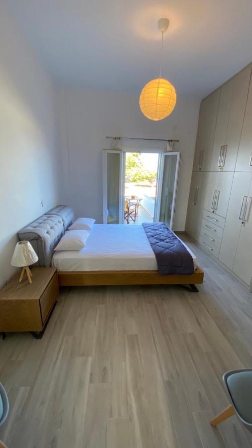 Ninemia Apartment Artemonas Bagian luar foto